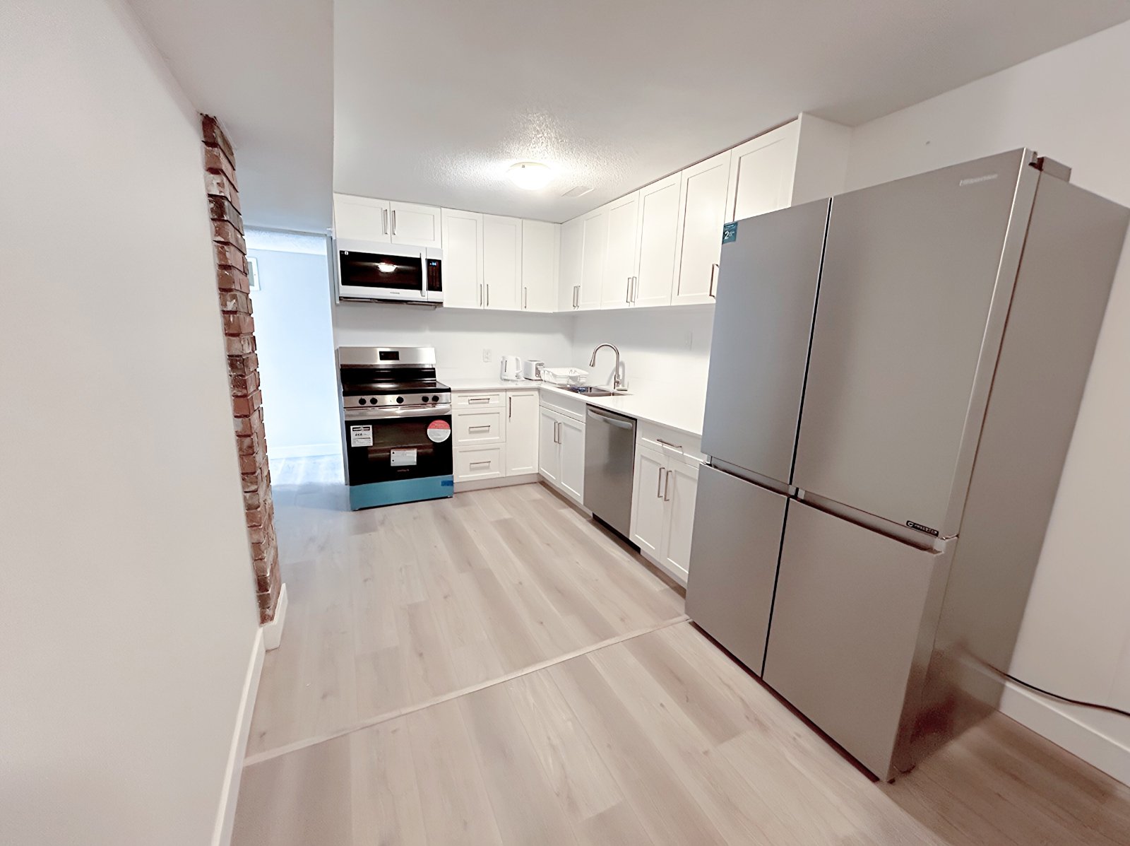 Room in House for Rent - 7005 Maureen Cres, Burnaby, BC 5
